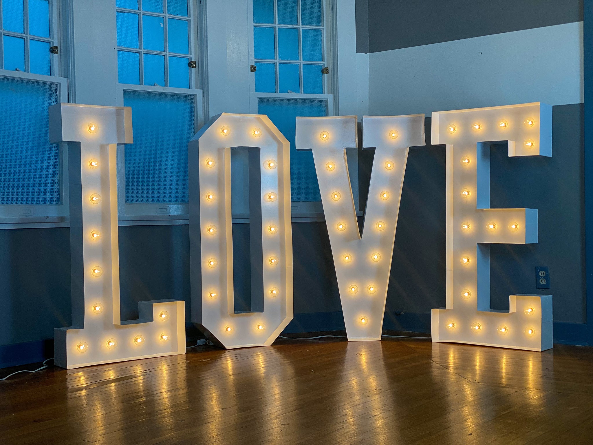 Marquee Letters with Lights / Big Block Letters Decor / Giant Letters -  Plaques & Signs - Oakville, Ontario